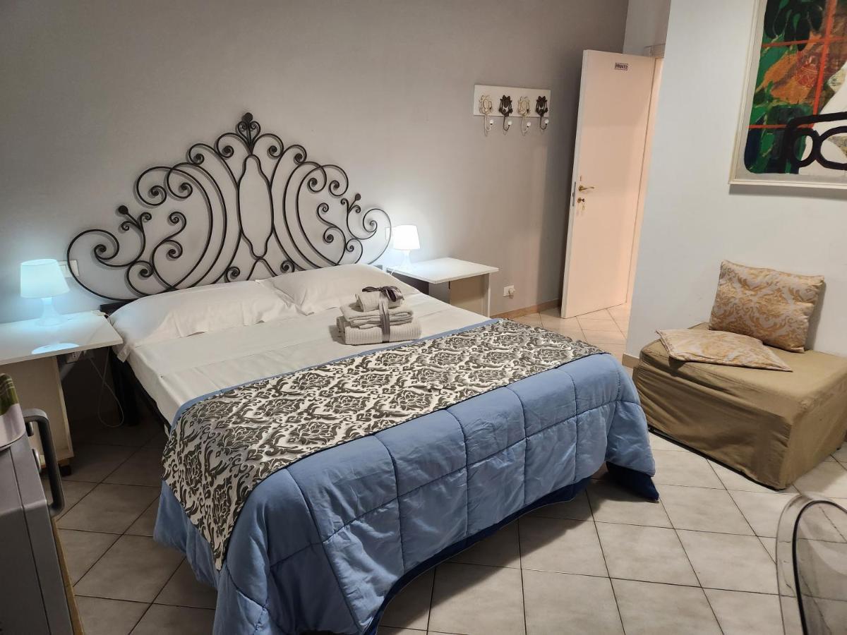 B&B Barbera Firenze Bagian luar foto