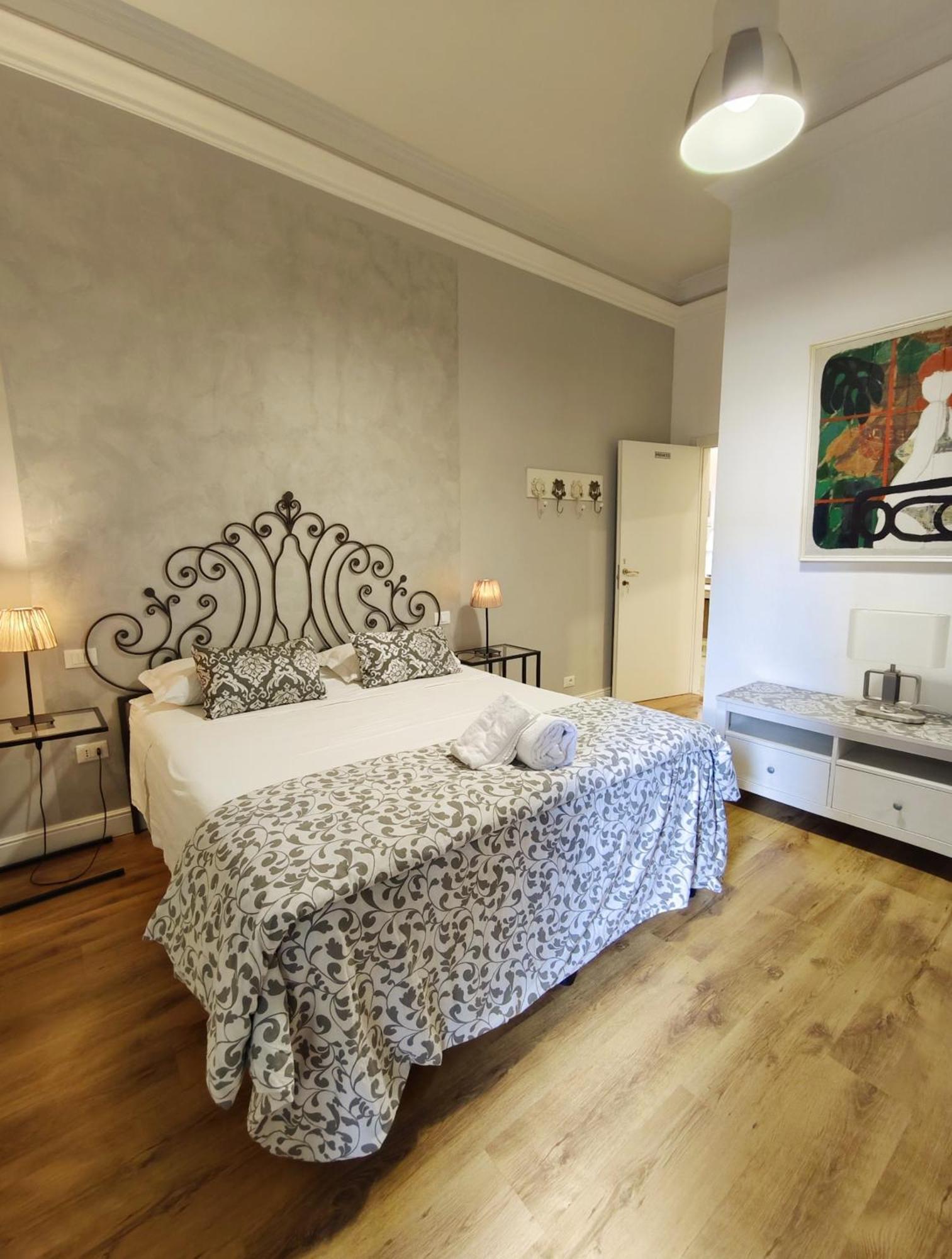 B&B Barbera Firenze Bagian luar foto
